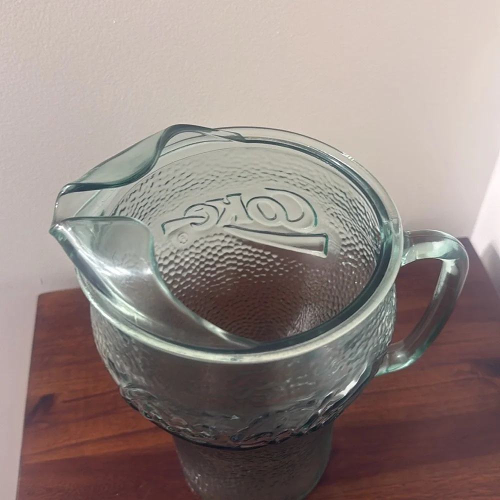 Vintage Coca Cola Coke Green Pebble Glass Pitcher Embossed 64 Oz Holds 2 Liters - Picture 6 of 10